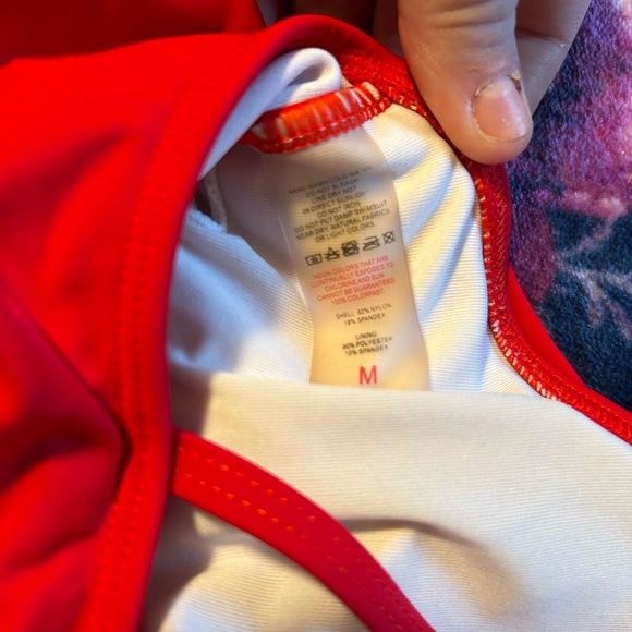 cute red bikini top🩷 - Picture 4 of 6